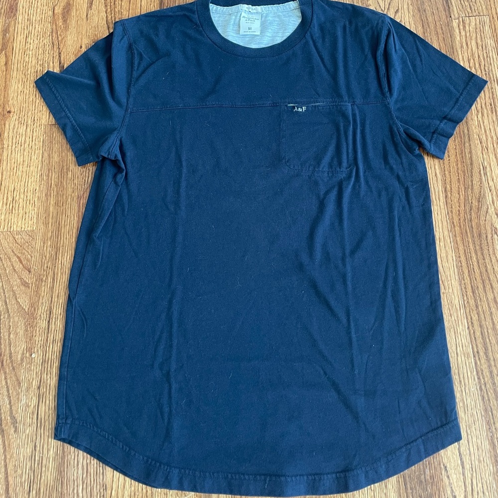 A&F cotton short sleeve t-shirt